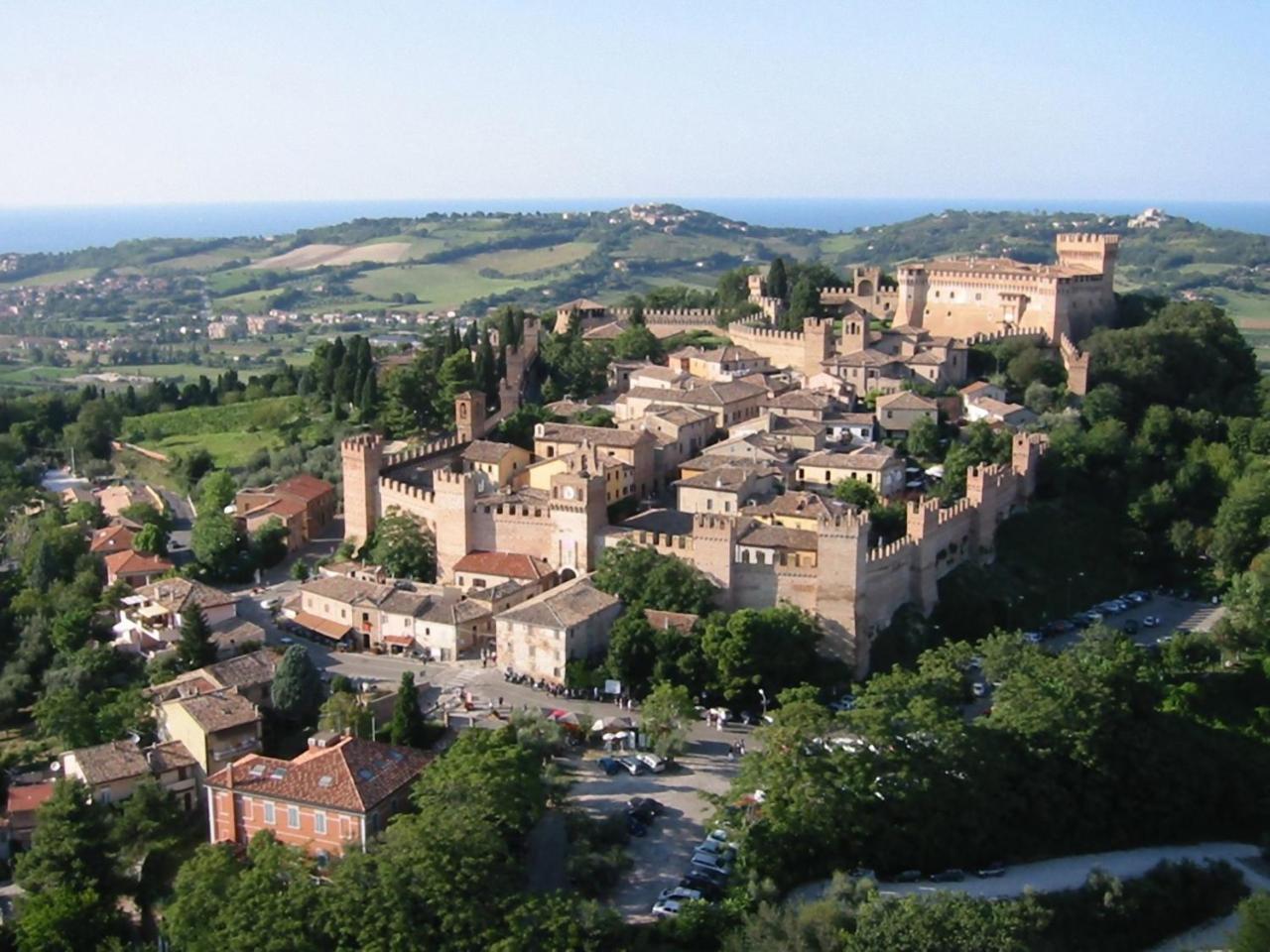 Valle Del Metauro Country House Montemaggiore al Metauro Eksteriør billede